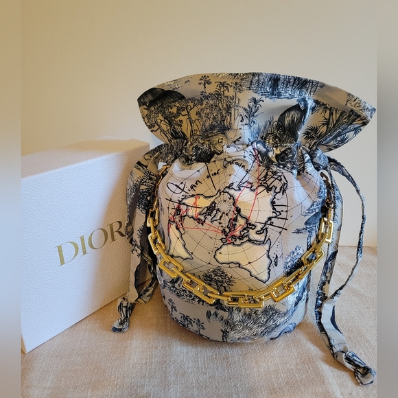 DIOR Around the World Bucket Bag - Picture 6 of 6